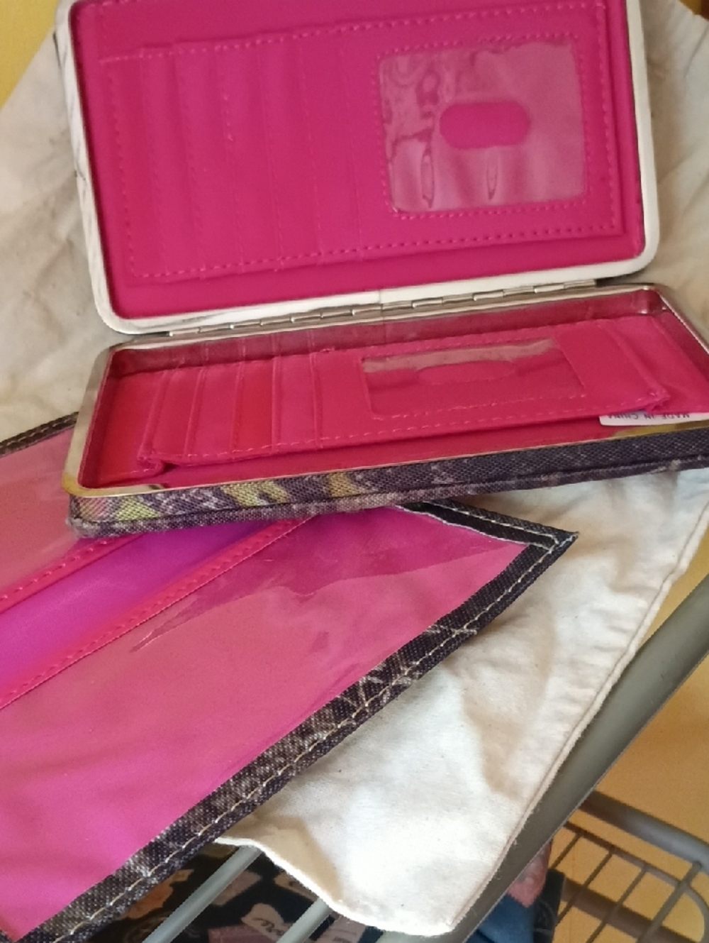 Source Unknown Brown & Green Camouflage Wallet with Pink Monogram R - Picture 2 of 5